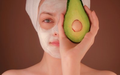 Quel gommage pour la peau qui pèle ?